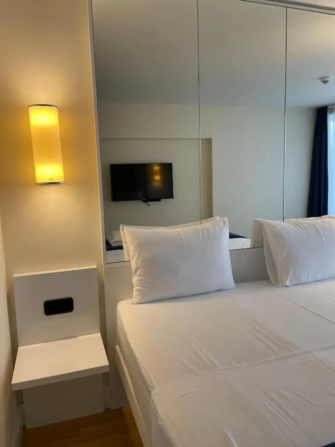 Апартаменты Batumi Rest Apartament