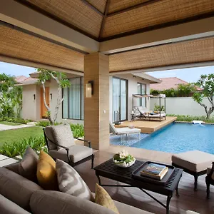 mulia-villas-nusa-dua-bali.ubudhotelsnow.com/
